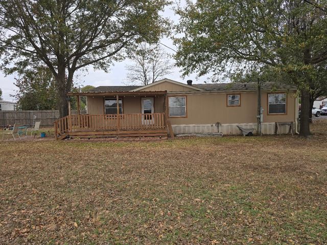 119 Still Water Street, Gun Barrel City, TX 75156