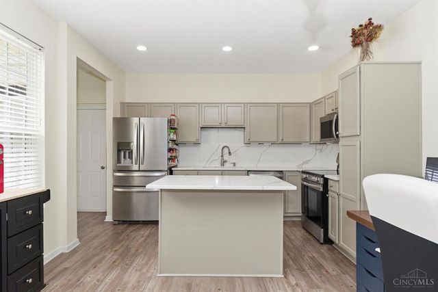 2055 E Seymour Avenue, Cincinnati, OH 45237