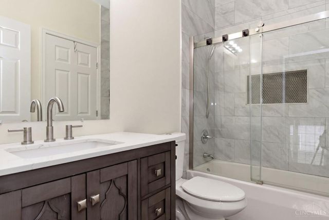 2055 E Seymour Avenue, Cincinnati, OH 45237