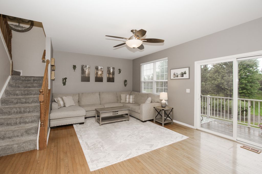 734 THORNBURY Road, Bartlett, IL 60103 — photo 3