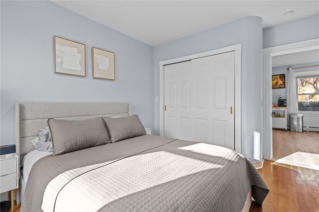 27 Ferncliff Avenue, North Providence, RI 02911