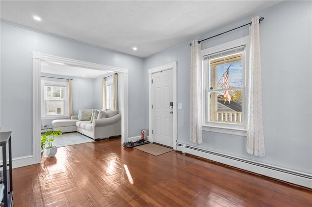 27 Ferncliff Avenue, North Providence, RI 02911