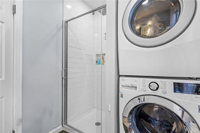 27 Ferncliff Avenue, North Providence, RI 02911