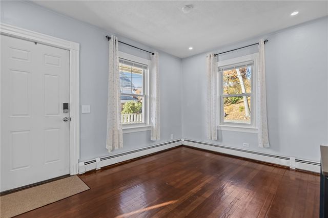 27 Ferncliff Avenue, North Providence, RI 02911