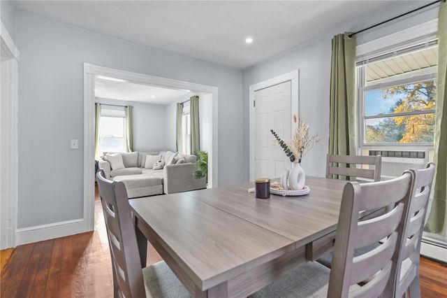 27 Ferncliff Avenue, North Providence, RI 02911