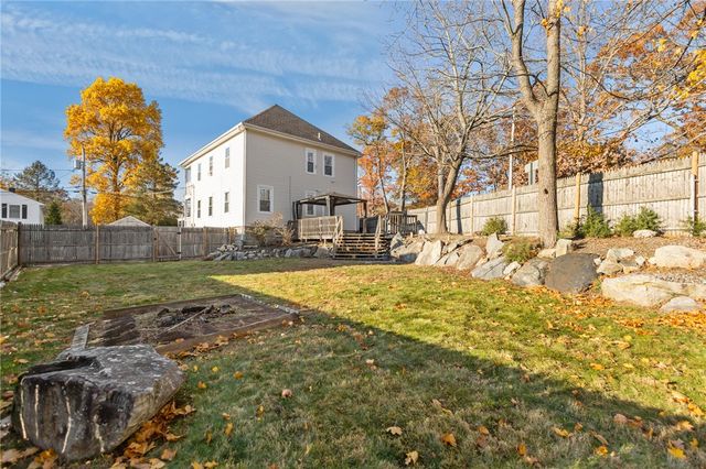 27 Ferncliff Avenue, North Providence, RI 02911