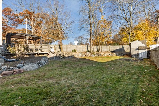 27 Ferncliff Avenue, North Providence, RI 02911