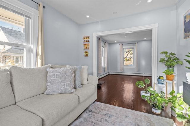 27 Ferncliff Avenue, North Providence, RI 02911