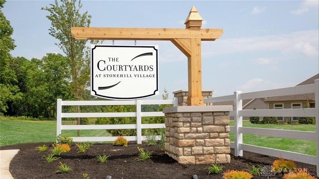 1427 Triple Crown Way, Beavercreek Twp, OH 45385