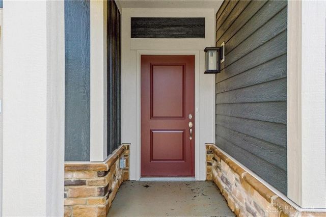 1427 Triple Crown Way, Beavercreek Twp, OH 45385
