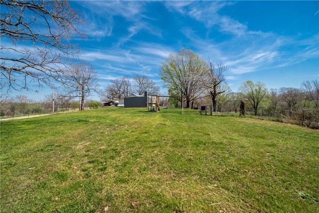 23649 State Highway UU, Washburn, MO 65772