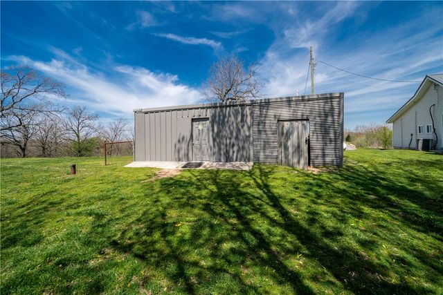 23649 State Highway UU, Washburn, MO 65772