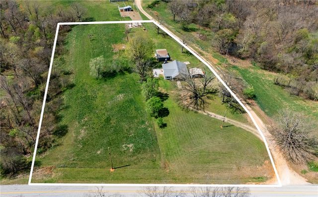 23649 State Highway UU, Washburn, MO 65772