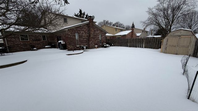 15801 Van Meter Drive, Macomb Twp, MI 48044