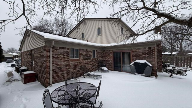 15801 Van Meter Drive, Macomb Twp, MI 48044