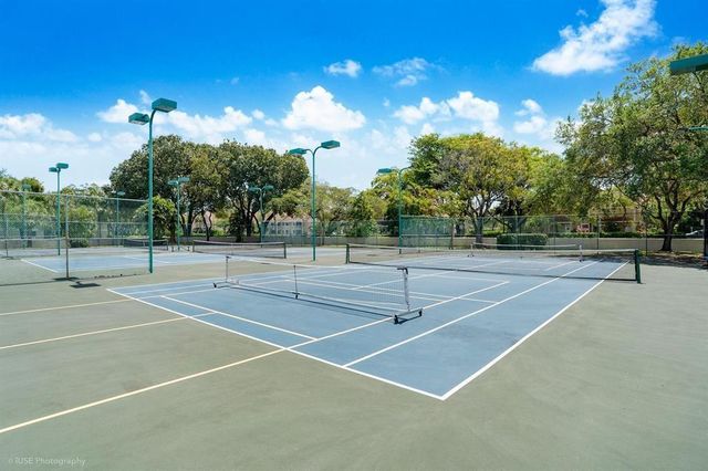 606 Gardens Drive, Pompano Beach, FL 33069