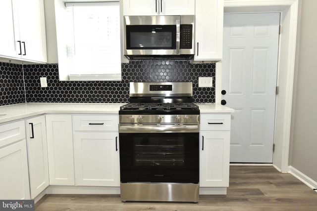 2225 W BALTIMORE, Baltimore, MD 21223