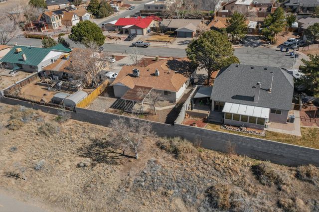 1111 Granada Hills Court NE, Albuquerque, NM 87123