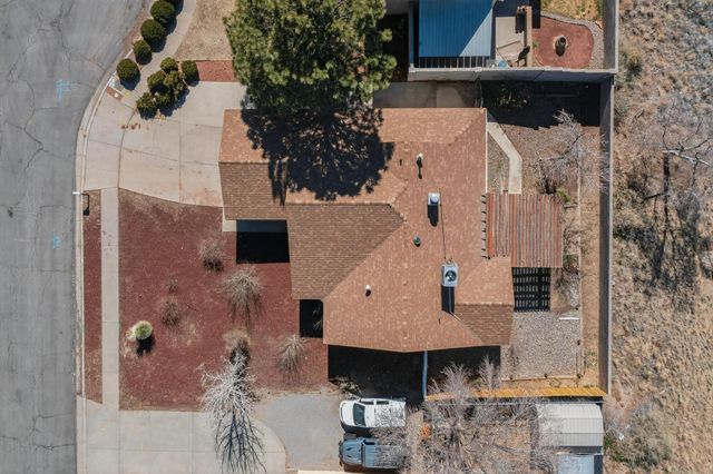 1111 Granada Hills Court NE, Albuquerque, NM 87123