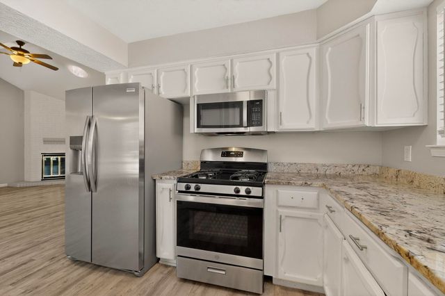 1111 Granada Hills Court NE, Albuquerque, NM 87123