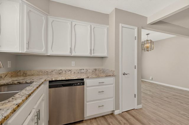 1111 Granada Hills Court NE, Albuquerque, NM 87123