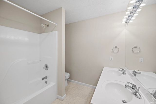 16-18 Cabernet Court, Lafayette, IN 47905