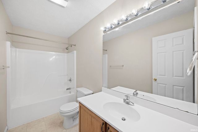 16-18 Cabernet Court, Lafayette, IN 47905