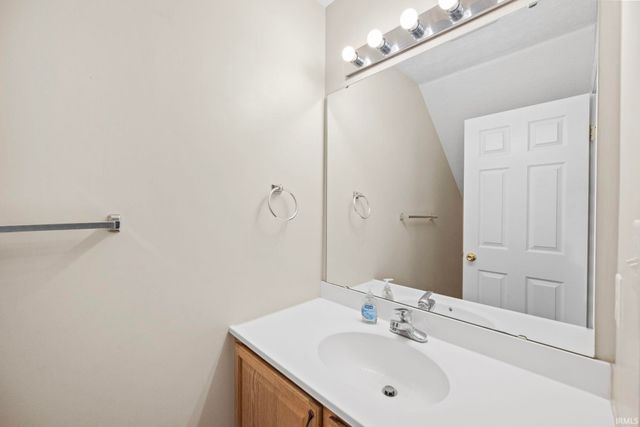 16-18 Cabernet Court, Lafayette, IN 47905