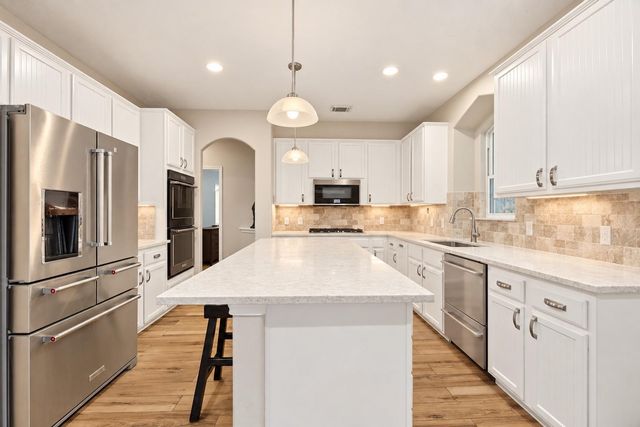 20002 Country Lake Drive, Magnolia, TX 77355
