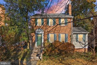 2235 N COLUMBUS ST, Arlington, VA 22207