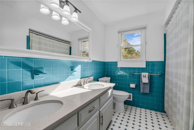 12 Apollo Road, Manalapan, NJ 07726