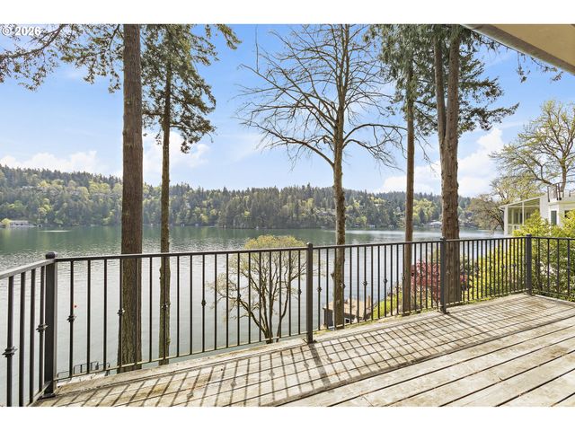 2430 SUMMIT Ct, Lake Oswego, OR 97034
