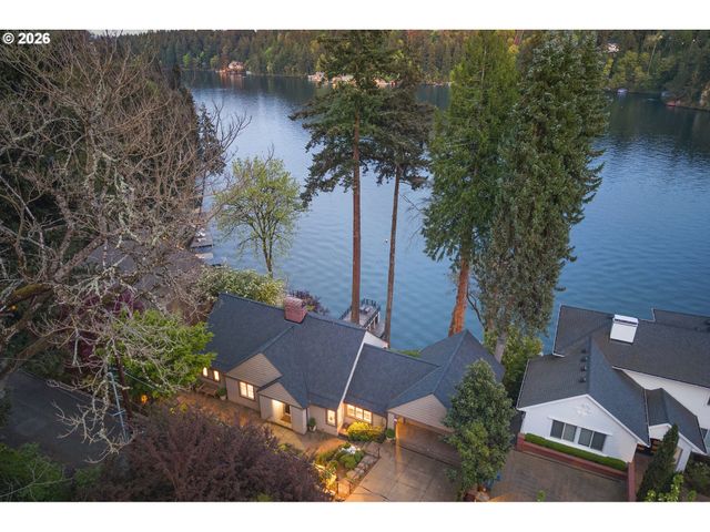 2430 SUMMIT Ct, Lake Oswego, OR 97034