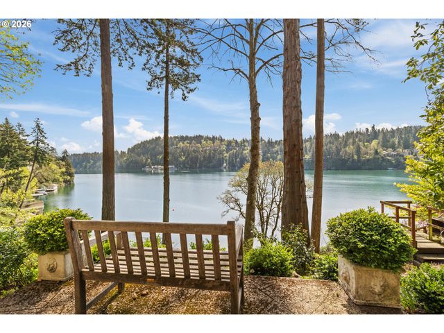 2430 SUMMIT Ct, Lake Oswego, OR 97034