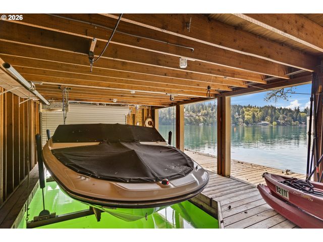 2430 SUMMIT Ct, Lake Oswego, OR 97034