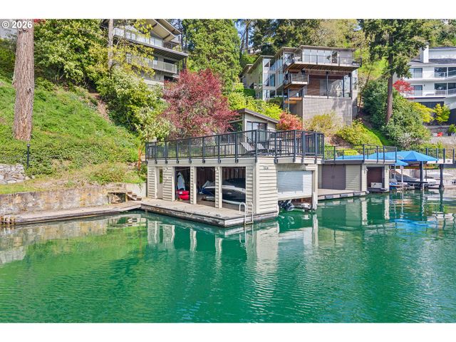2430 SUMMIT Ct, Lake Oswego, OR 97034
