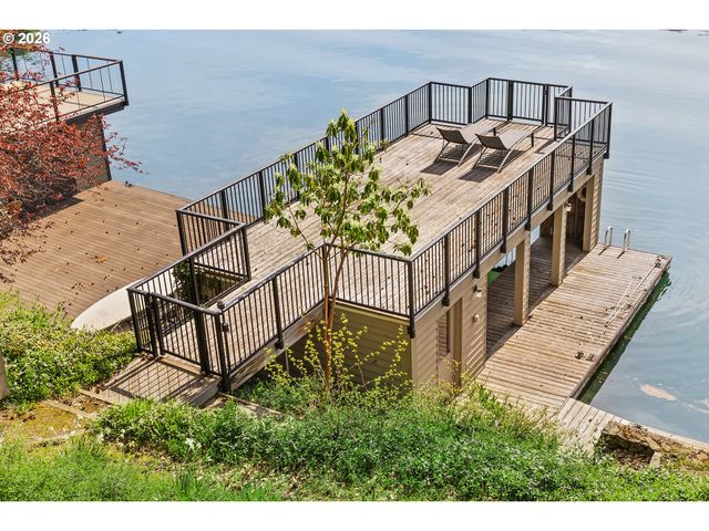 2430 SUMMIT Ct, Lake Oswego, OR 97034