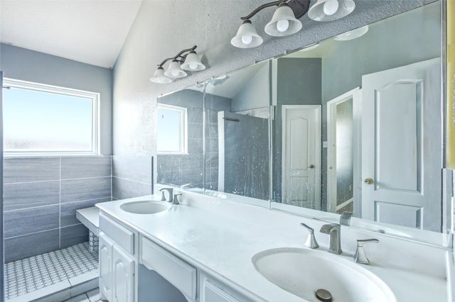 1114 San Miguel Drive, Duncanville, TX 75137