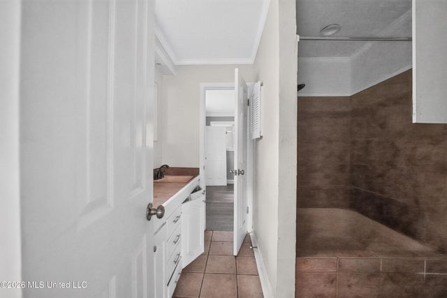 511 Pinecrest Circle, Jackson, MS 39204