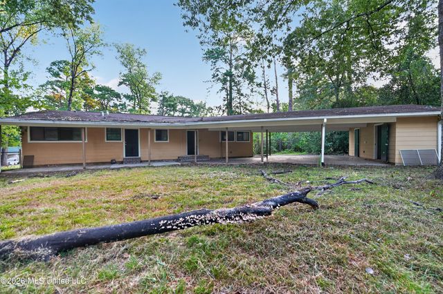 511 Pinecrest Circle, Jackson, MS 39204