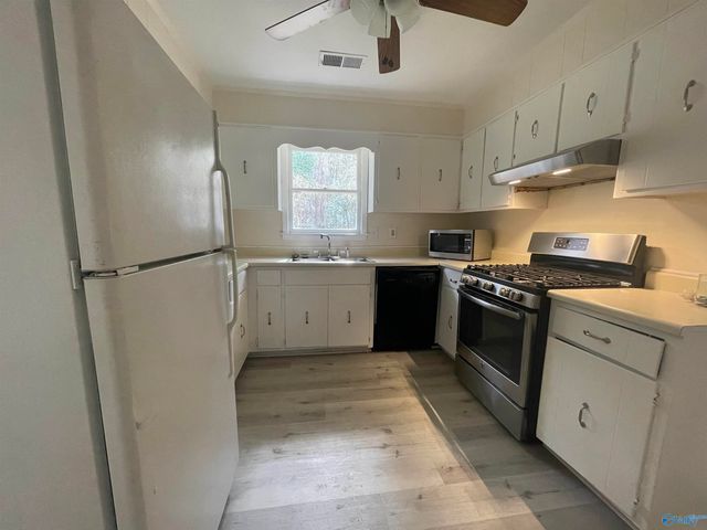 3121 Hawthorne Circle, Southside, AL 35907