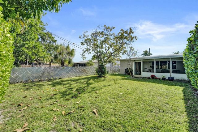 1623-1625 NE 45th Street, Oakland Park, FL 33334