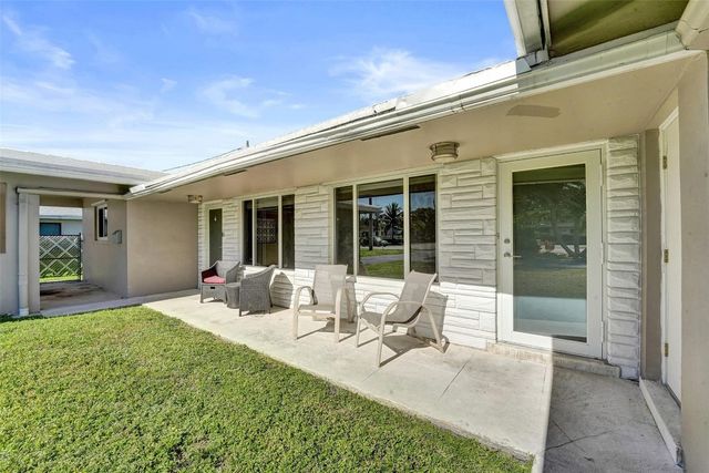 1623-1625 NE 45th Street, Oakland Park, FL 33334