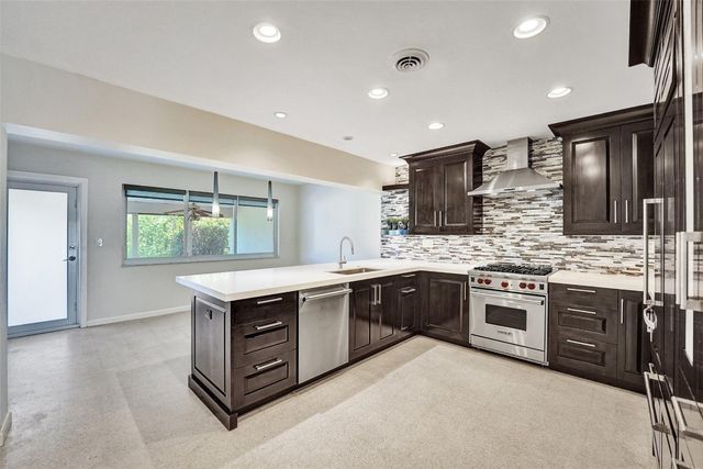 1623-1625 NE 45th Street, Oakland Park, FL 33334