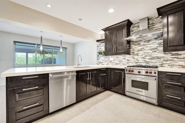 1623-1625 NE 45th Street, Oakland Park, FL 33334