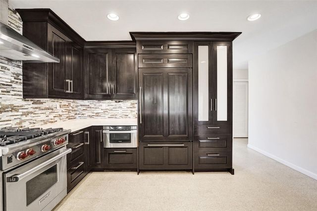 1623-1625 NE 45th Street, Oakland Park, FL 33334