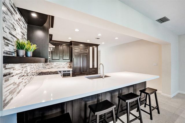 1623-1625 NE 45th Street, Oakland Park, FL 33334