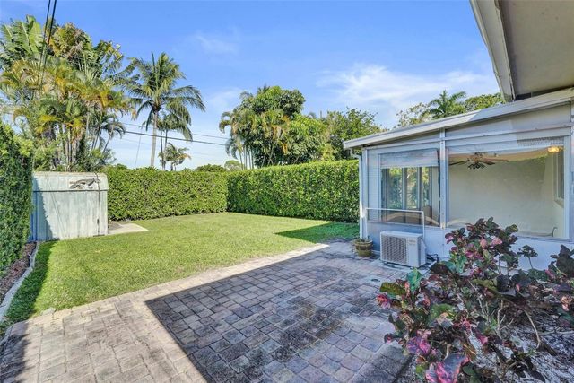 1623-1625 NE 45th Street, Oakland Park, FL 33334