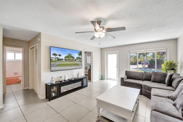 1623-1625 NE 45th Street, Oakland Park, FL 33334