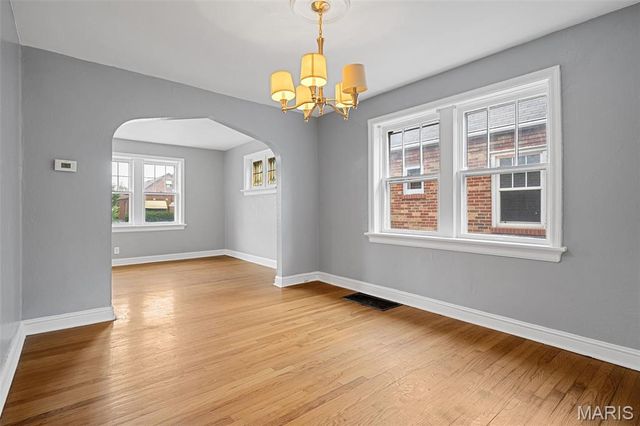 6012 North Pointe Boulevard, St Louis, MO 63147